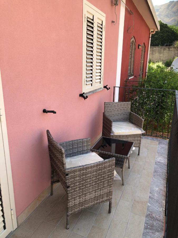 La Ginestra Hotel Giardini Naxos Exterior foto